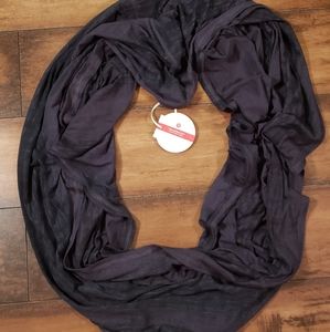 Lululemon twist and shout scarf